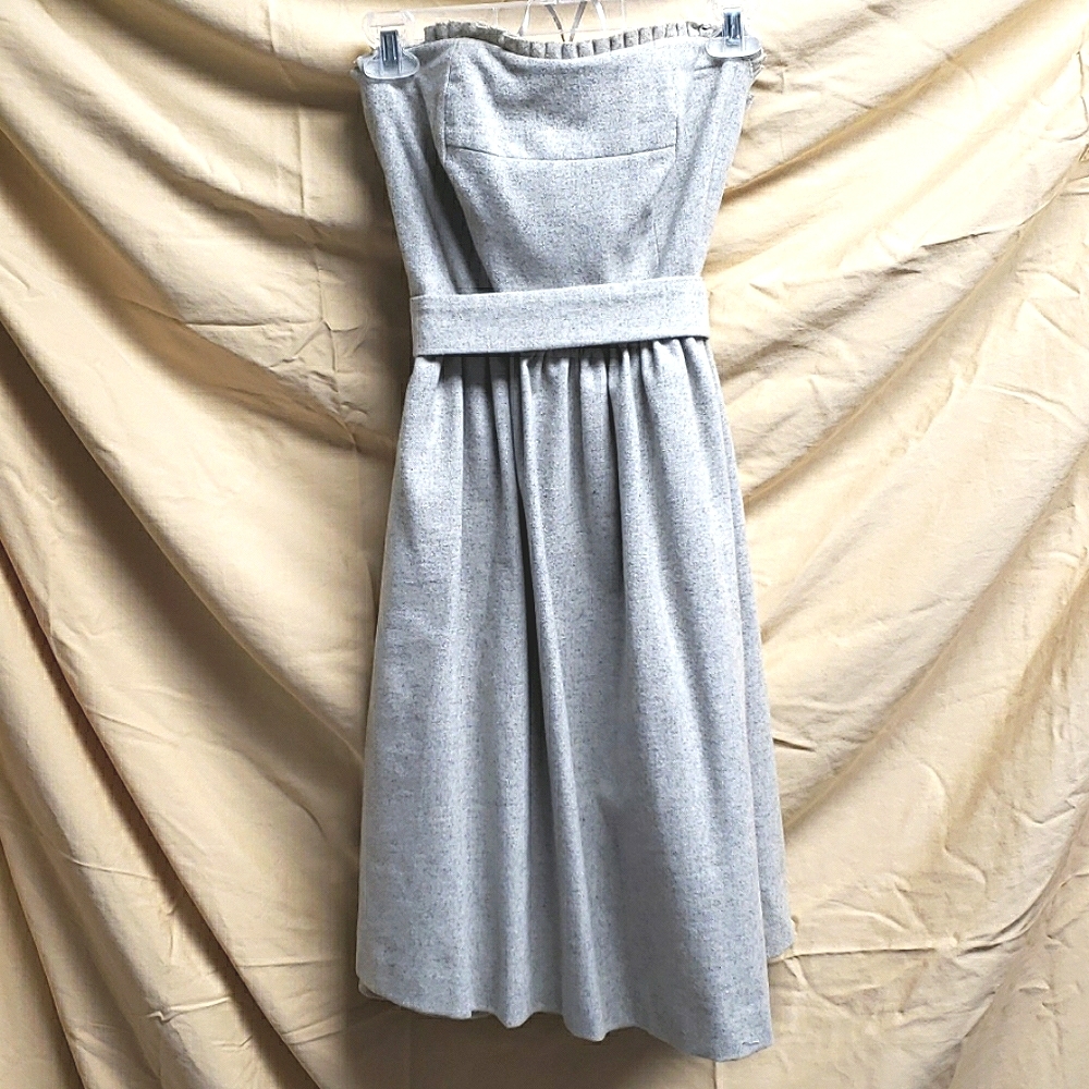 Banana Republic grey strapless dress